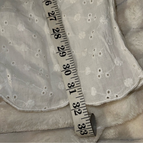 White Eyelet Romper XL - Picture 10 of 12